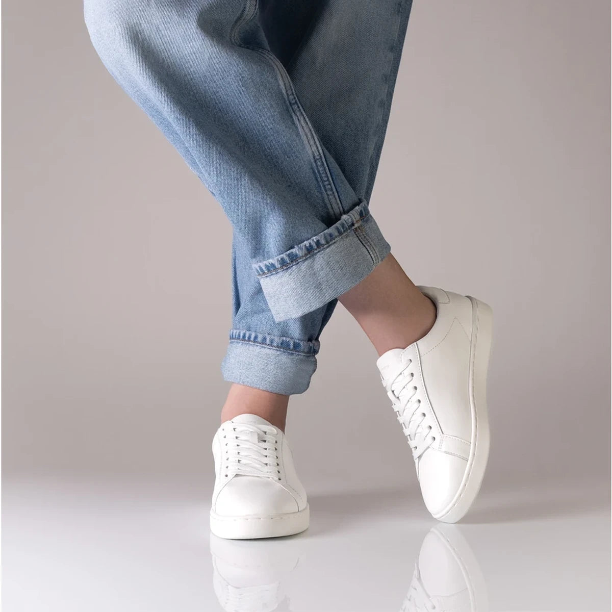 Anna Kern Suny Women's Low-Top Sneakers 7025