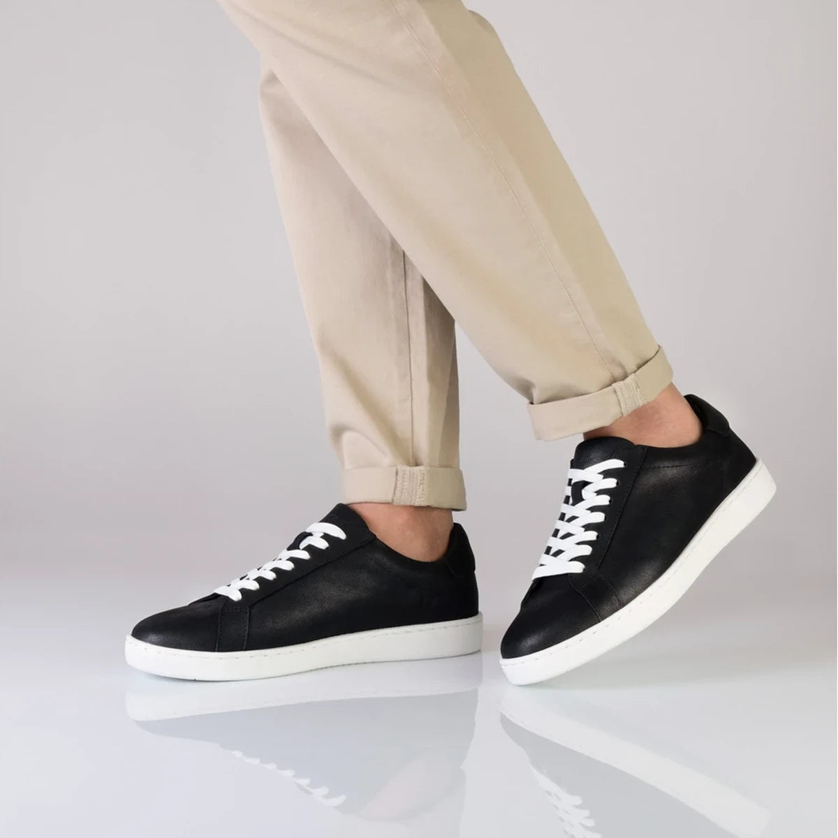Anna Kern Suny Herren Dance Sneakers 7410