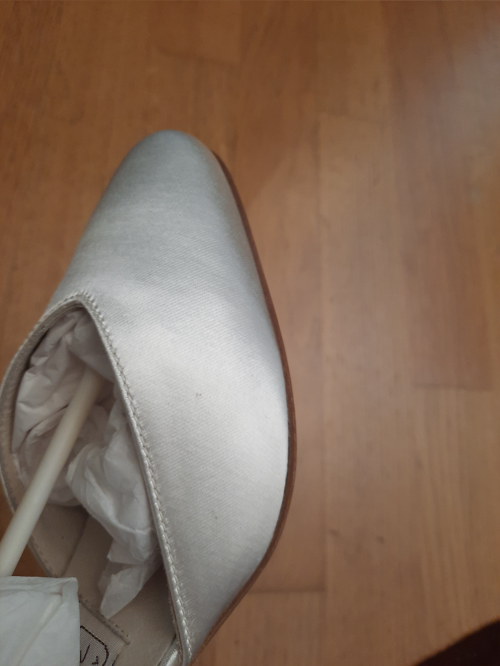 Werner Kern Donne Scarpe da Ballo Betty - Raso Bianco 6,5 - Suola in Cuoio - Misura: UK 2,5
