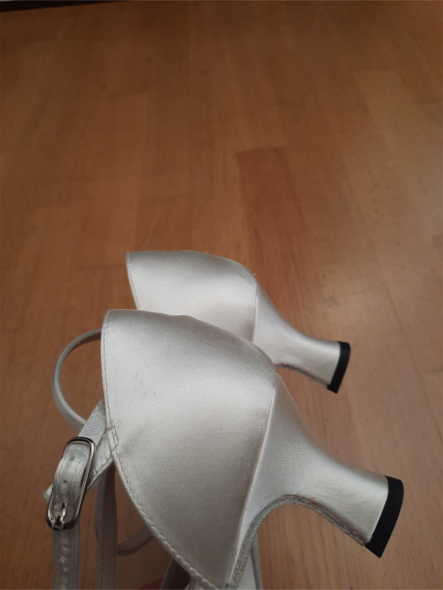 Werner Kern Damen Tanzschuhe Patty - Satin Weiß - 5,5 cm [UK 7]