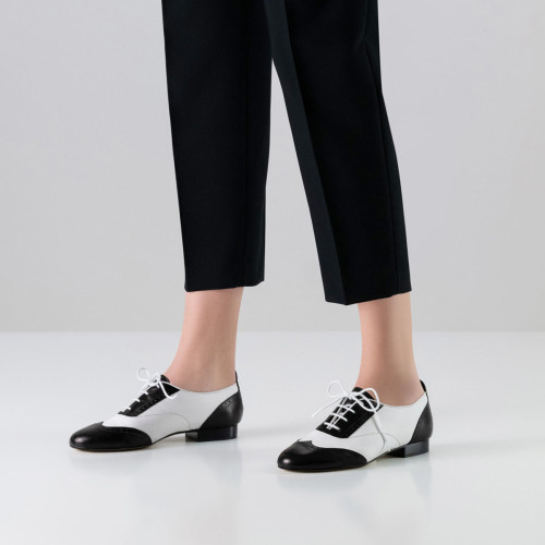 Werner Kern Damen Trainer Tanzschuhe Taylor - Farbe: Schwarz/Wei&szlig; - Sohle: Rauleder - Größe: EU 38 2/3
