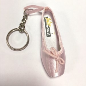 Intermezzo - Girls Keychain Pointe Shoe Pink